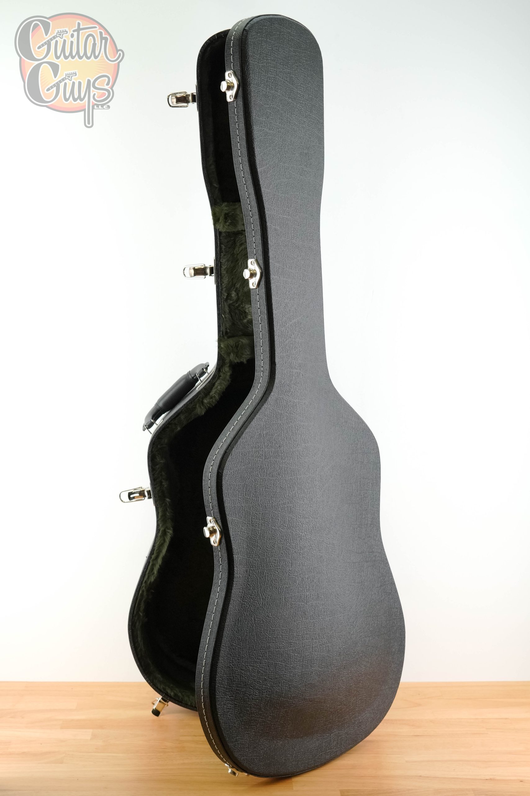 Pre-Owned Martin D-18 Natural 2025 - Image 9