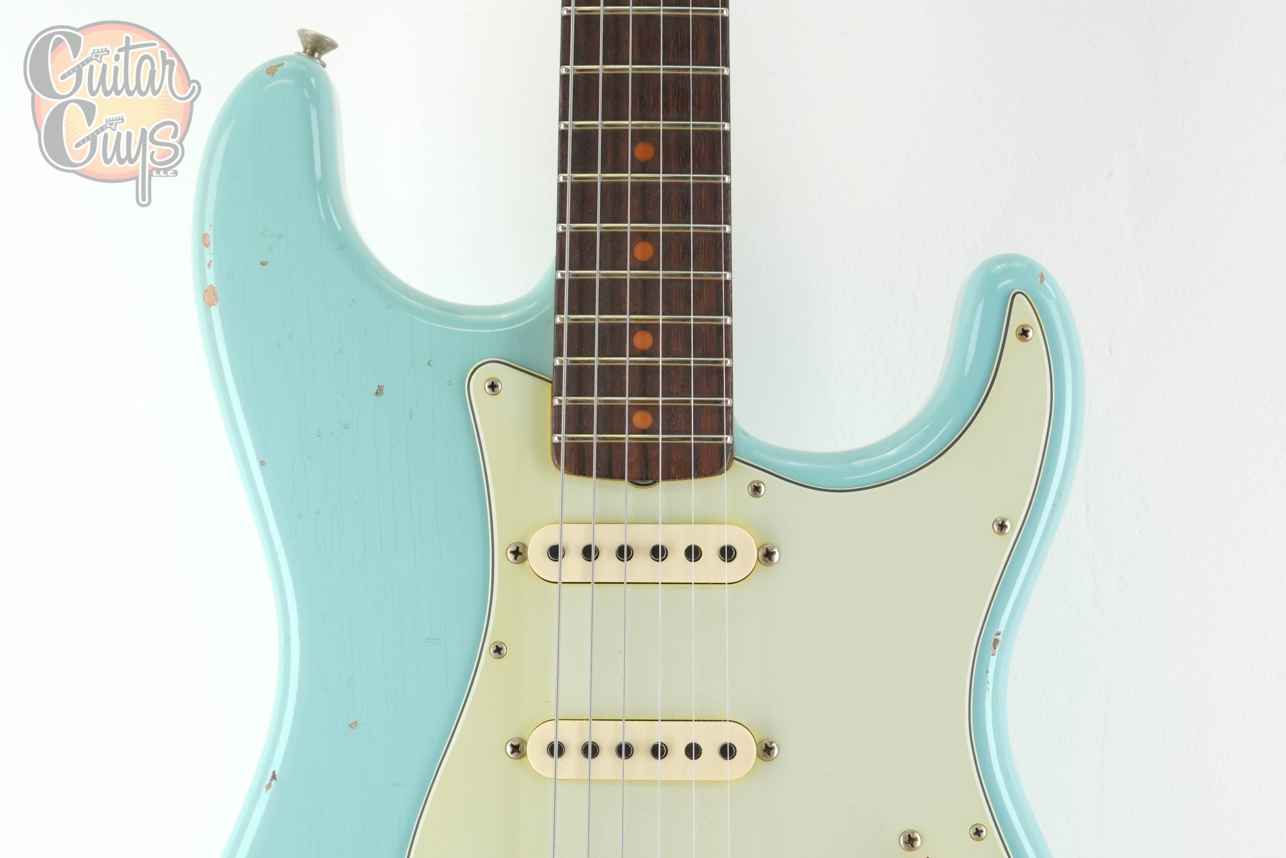 Pre-Owned Fender Custom Shop 1960 Stratocaster Relic Aged Daphne Blue - Image 4