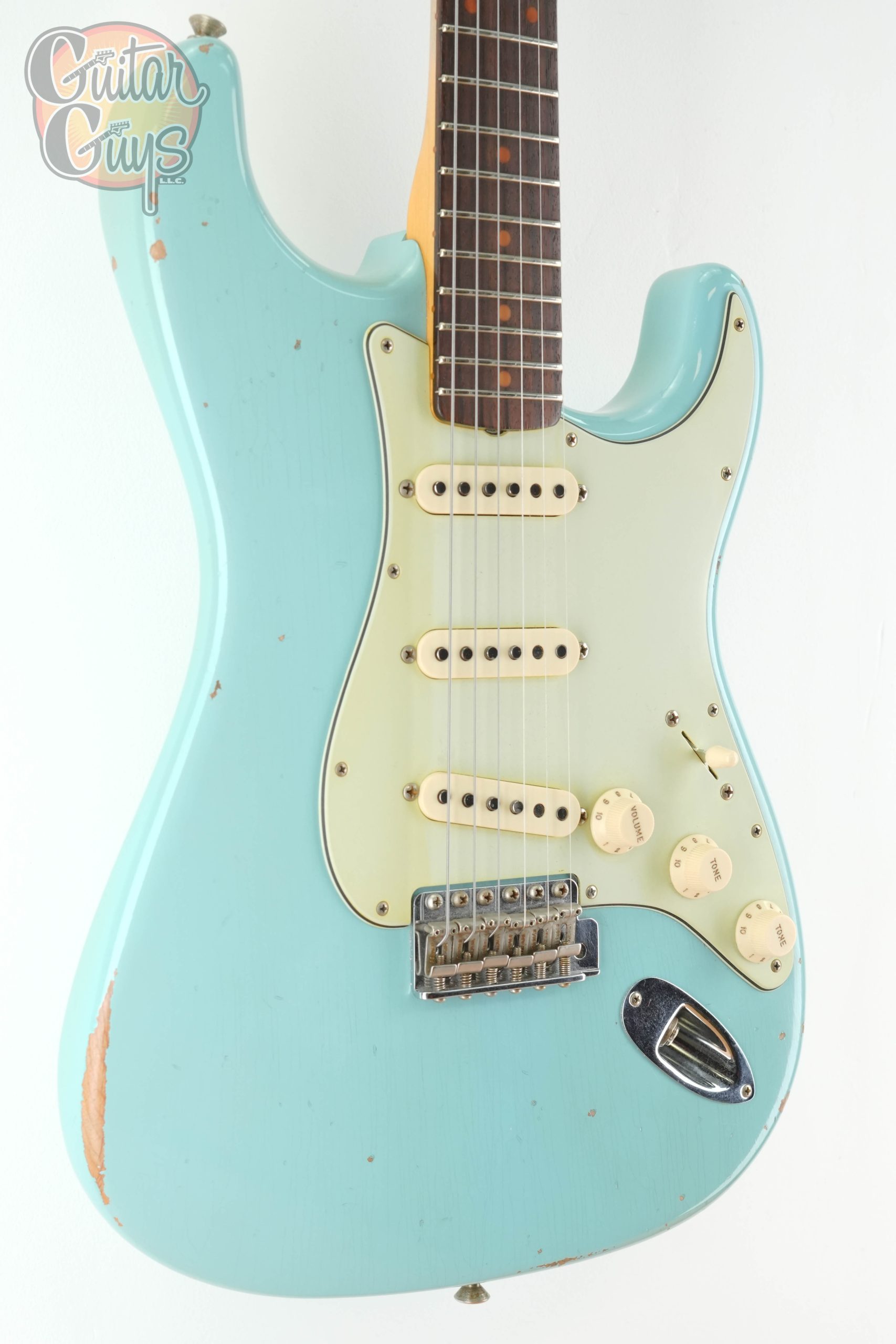 Pre-Owned Fender Custom Shop 1960 Stratocaster Relic Aged Daphne Blue - Image 5