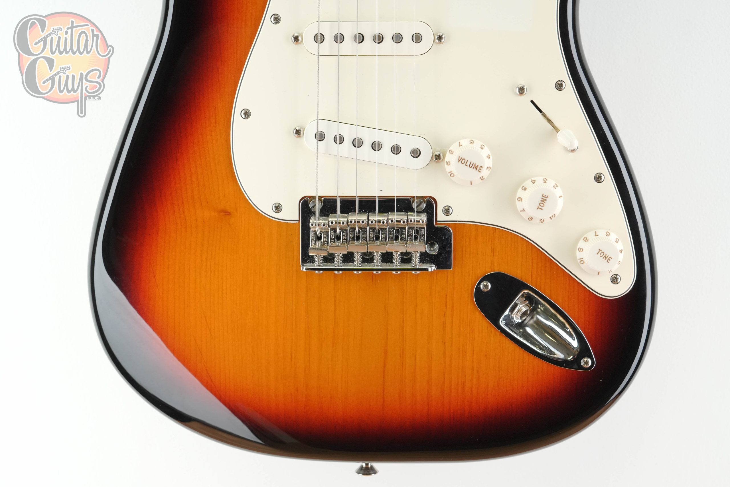 Pre-Owned Fender Player Stratocaster 3-Color Sunburst 2021 - Image 3