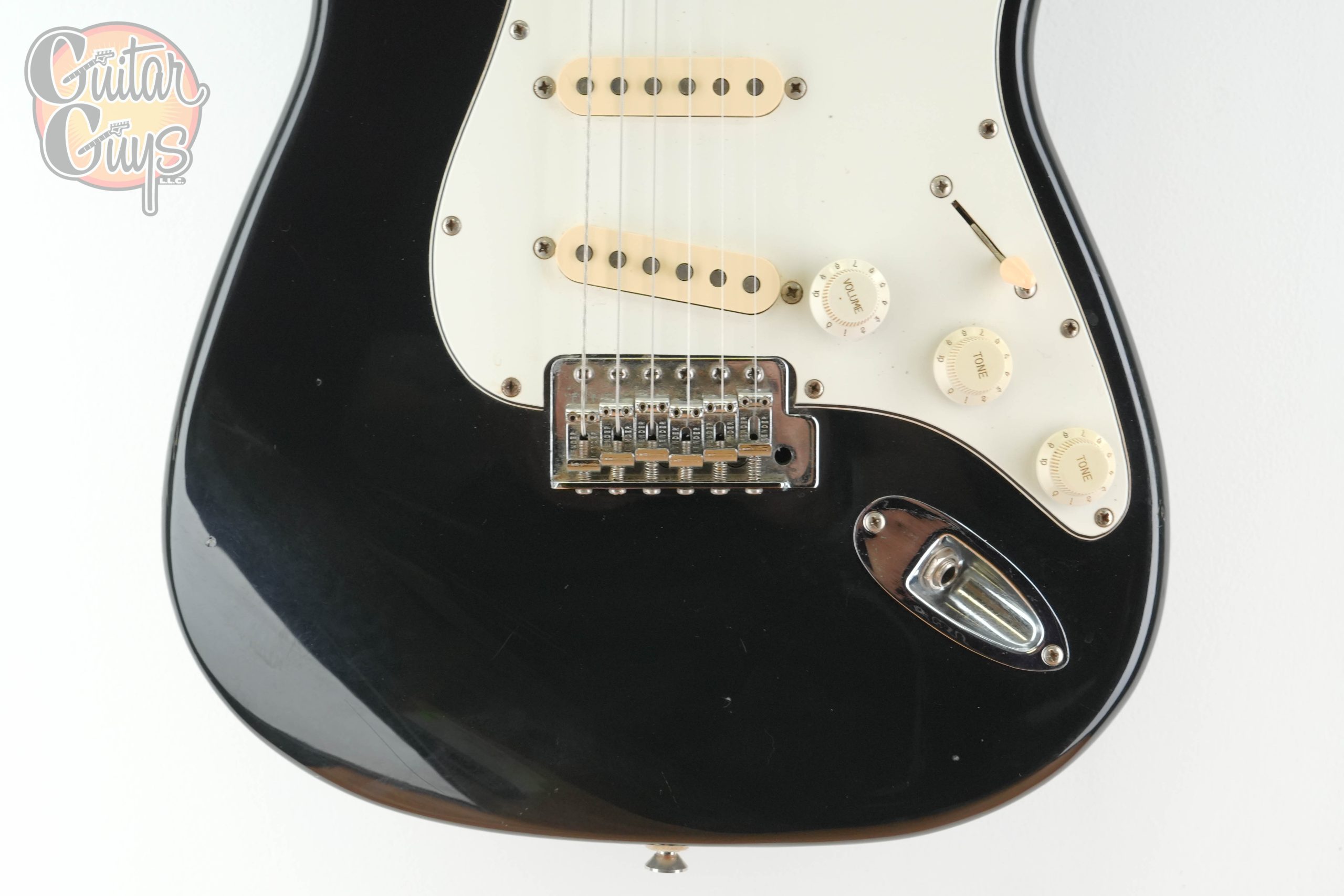 Pre-Owned Fender Standard Stratocaster Black - Image 3
