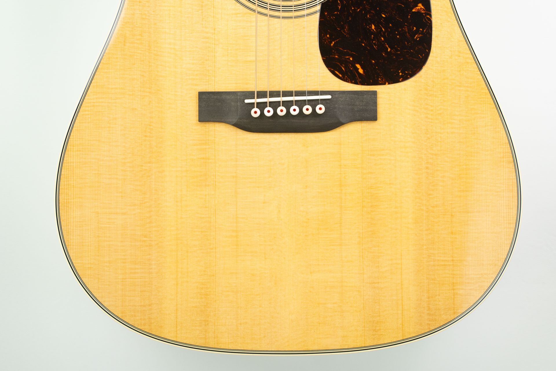 Martin D-28 Natural - Image 4