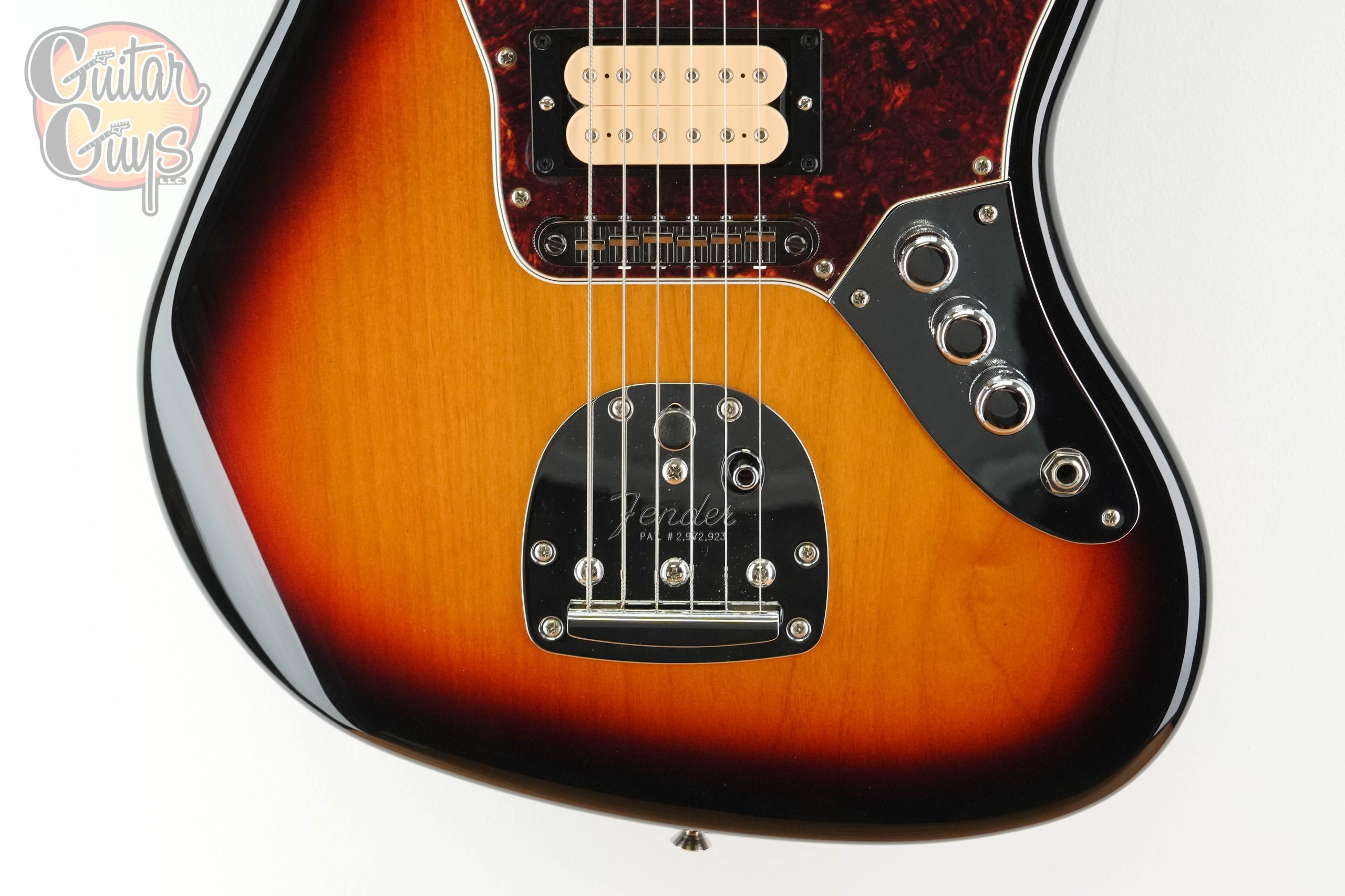 Pre-Owned Fender Kurt Cobain Jaguar 3-Color Sunburst 2025 - Image 3