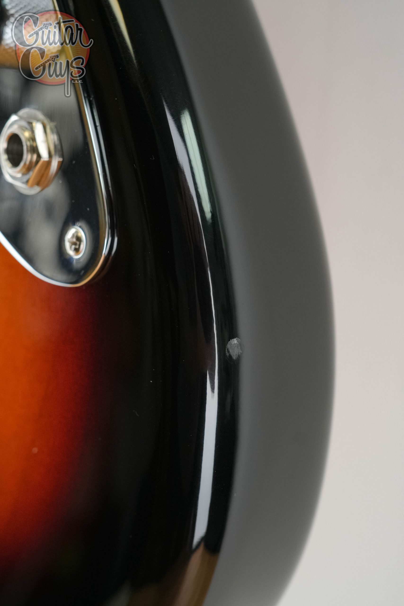 Pre-Owned Fender Kurt Cobain Jaguar 3-Color Sunburst 2025 - Image 5
