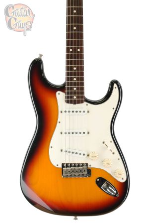 Pre-Owned Fender American Vintage '62 Stratocaster 3-Color Sunburst 1995