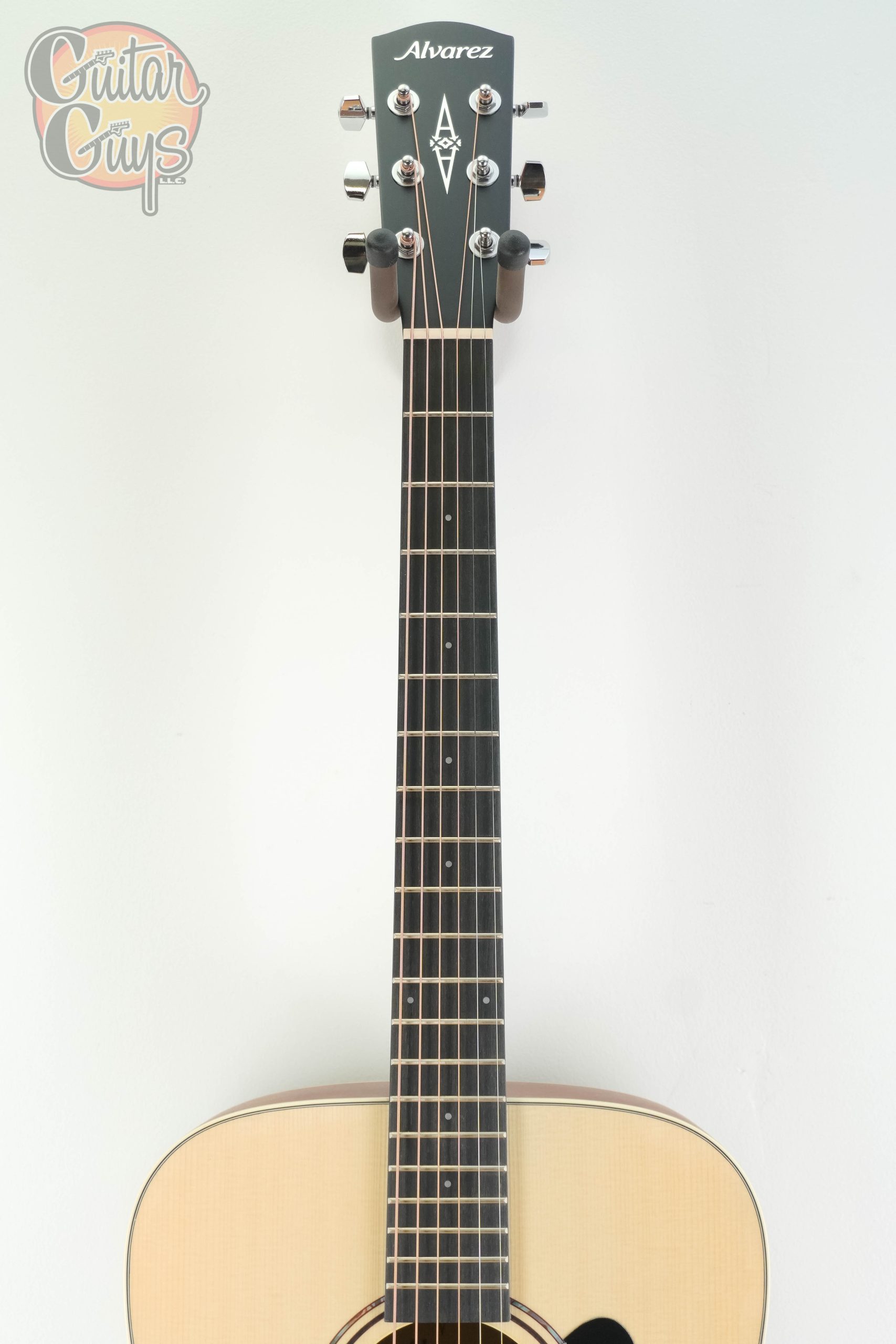 Alvarez RD26S-AGP Regent Dreadnought Acoustic Guitar Pack Spruce Natural/Satin - Image 2