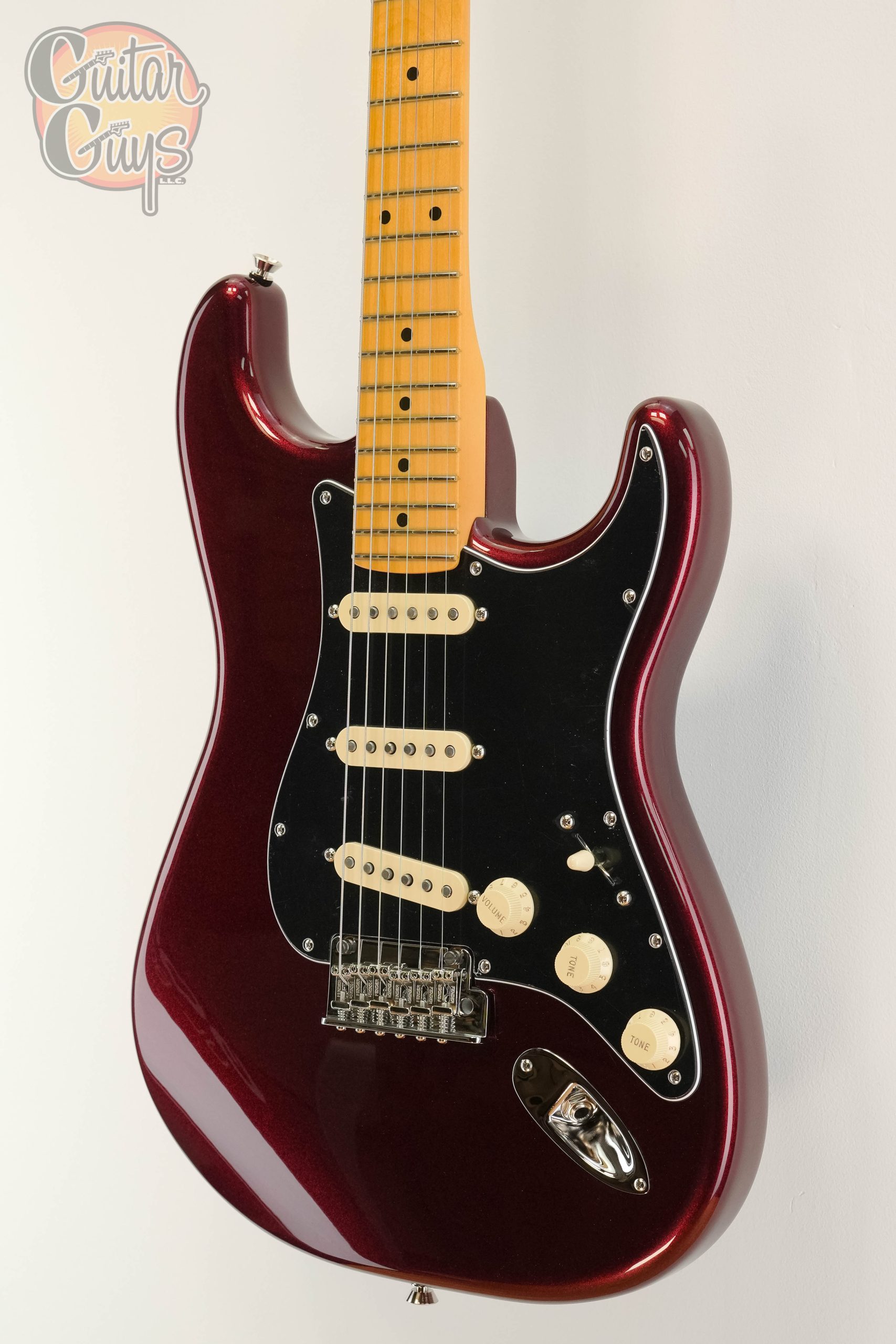 Fender American Professional Stratocaster Oxblood - Image 6