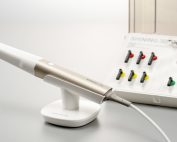 Aoralscan.Elite.3D.Intraoral.Scanner.Wired.In.Cradle