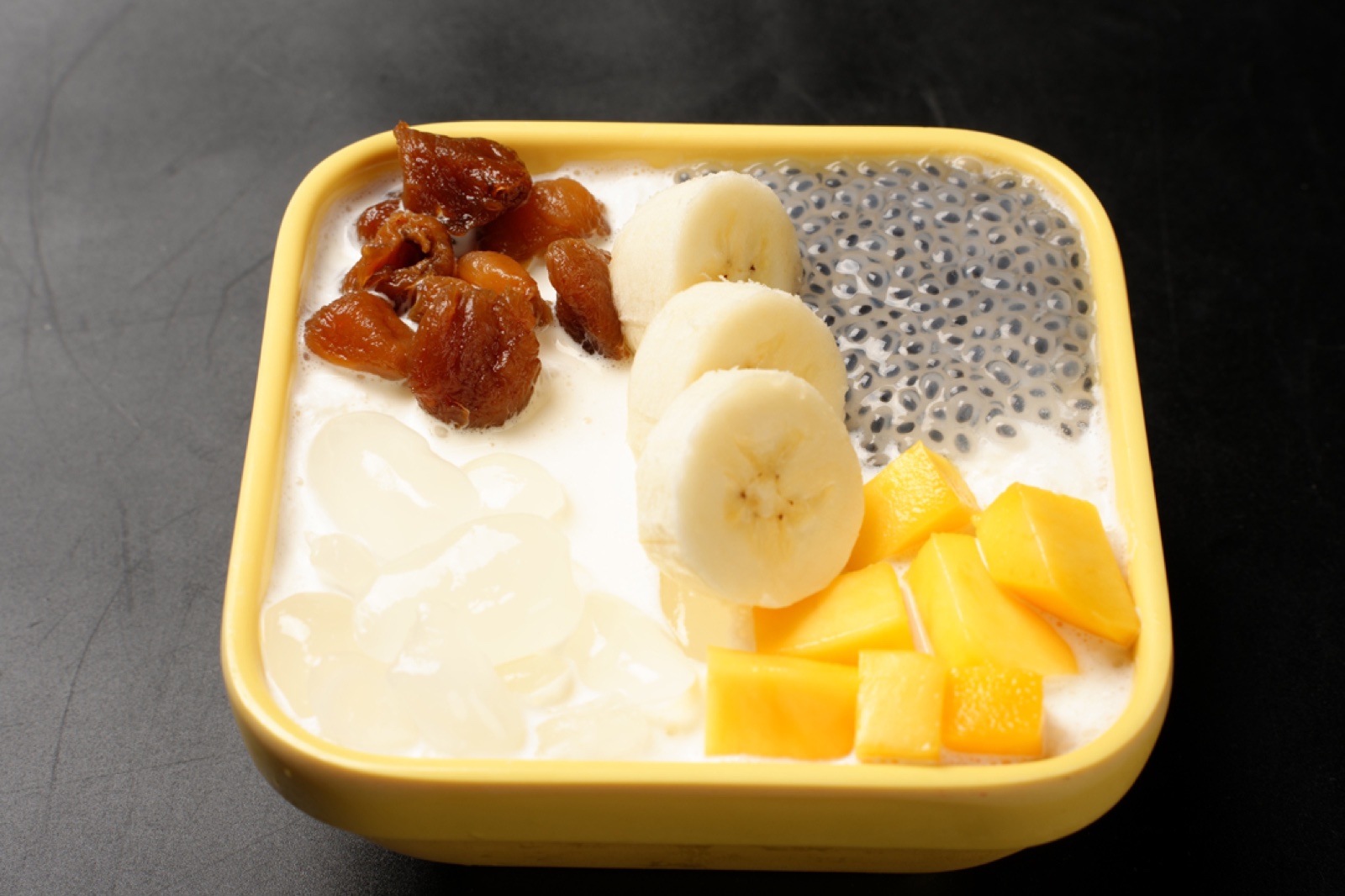 Snow White vanilla frost dessert — Sugar Tide Dessert
