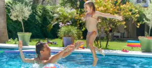 Aproveite ao Máximo a Temporada de Banhos de Piscina