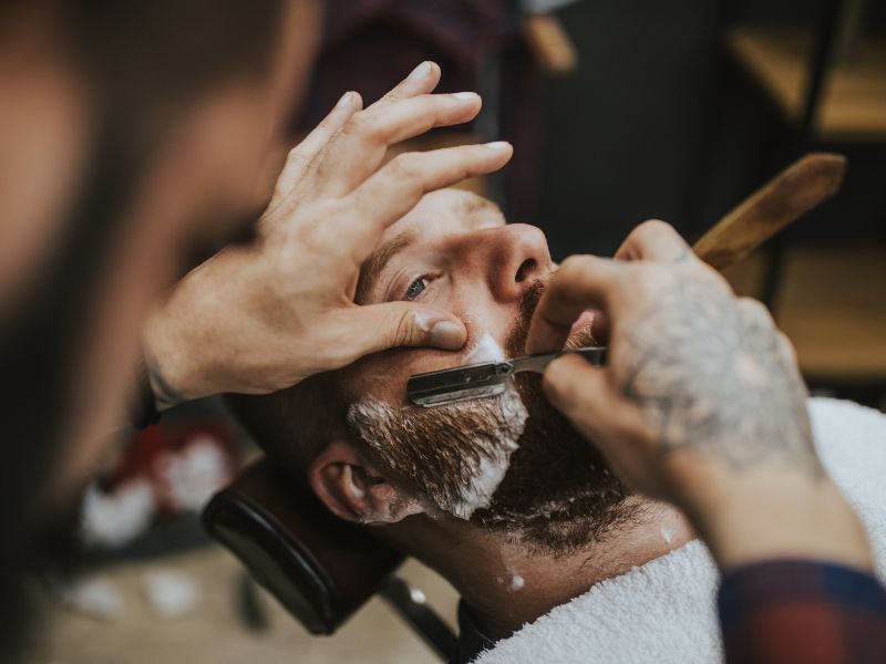 como fidelizar clientes barbearia - necessidades