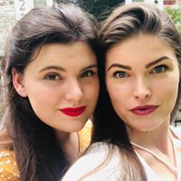 A Earth-Kissed Beauty Customer