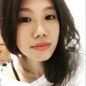 A trucosmetics Customer