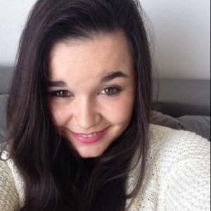 A MARTINE COSMETICS Customer