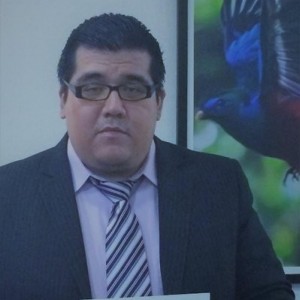 A Máscara De Látex Customer