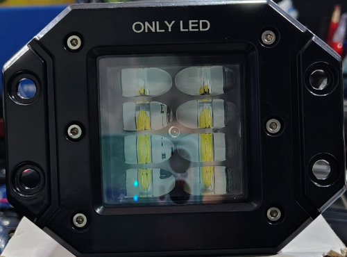 EXPLORADORA 8 LED CON PLATINA 8LED 24W