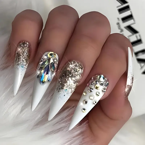 UÑAS POSTIZAS DECORADAS