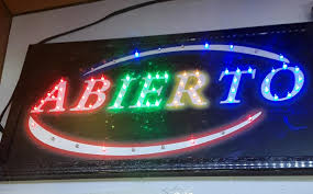 Letrero luminoso abierto