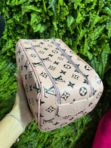 Necessaire Louis Vuitton Rosa