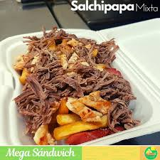 Salchipapa Especial Mixta