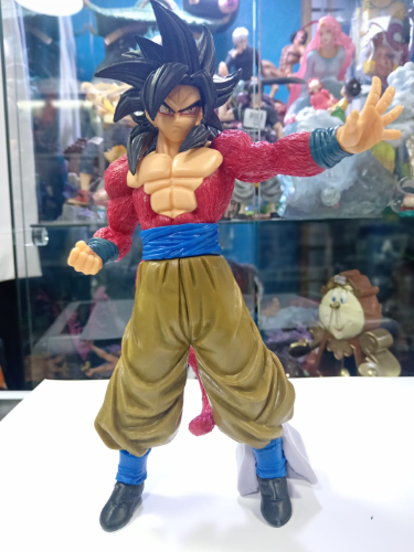 SAIYAN 4 GOKU