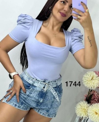 BLUSA CUADRADA LARGA