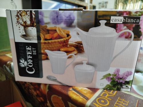 405LE LECHERA PORCELANA