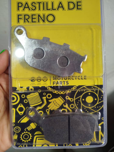 Pastilla Carbono vstrom dl650 trasero