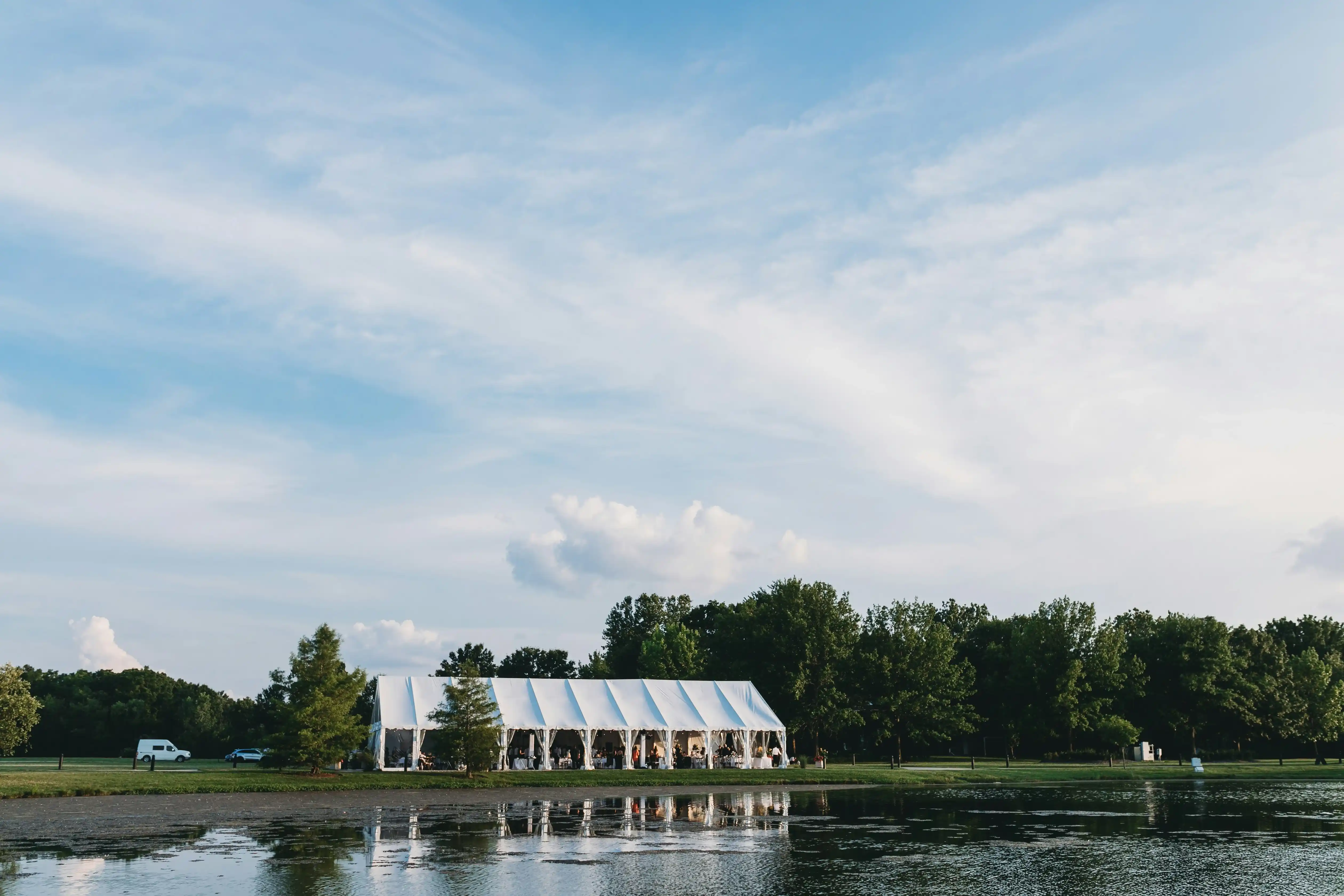 Hold an outdoor wedding under a frame tent