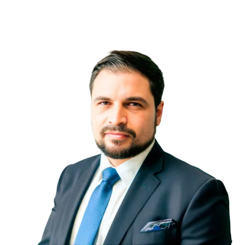 Headshot of Joe Kahn, a CA-based personal injury lawyer at Morgan & Morgan