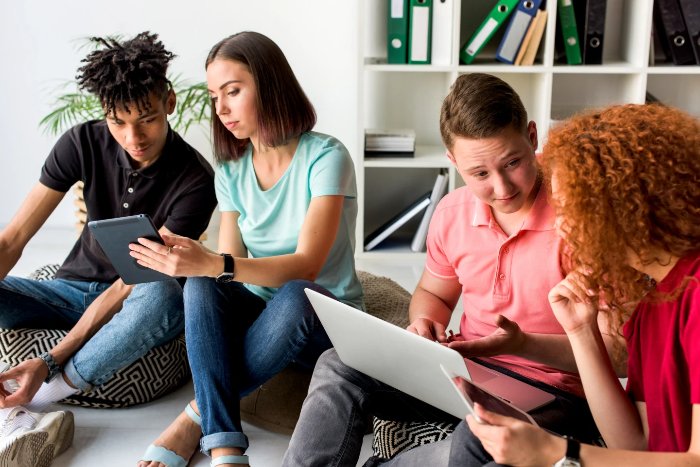 5 Ways to Connect With Your Audience and Build a Loyal Fanbase