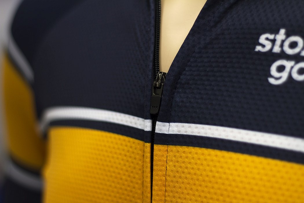 stolen goat Bodyline jersey features