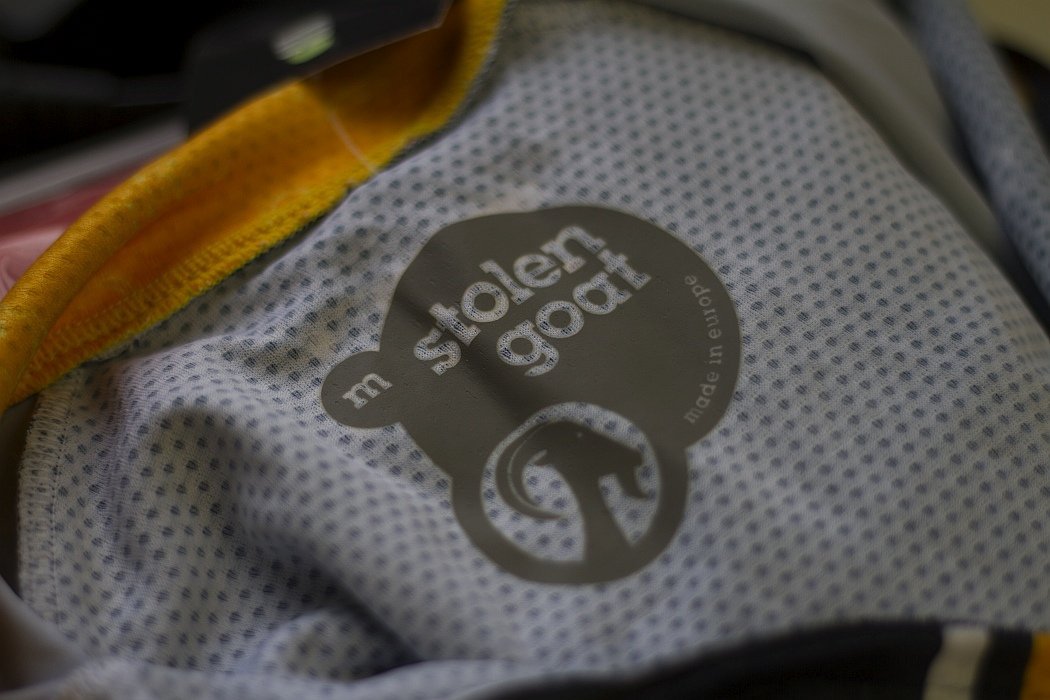 stolen goat Bodyline jersey features