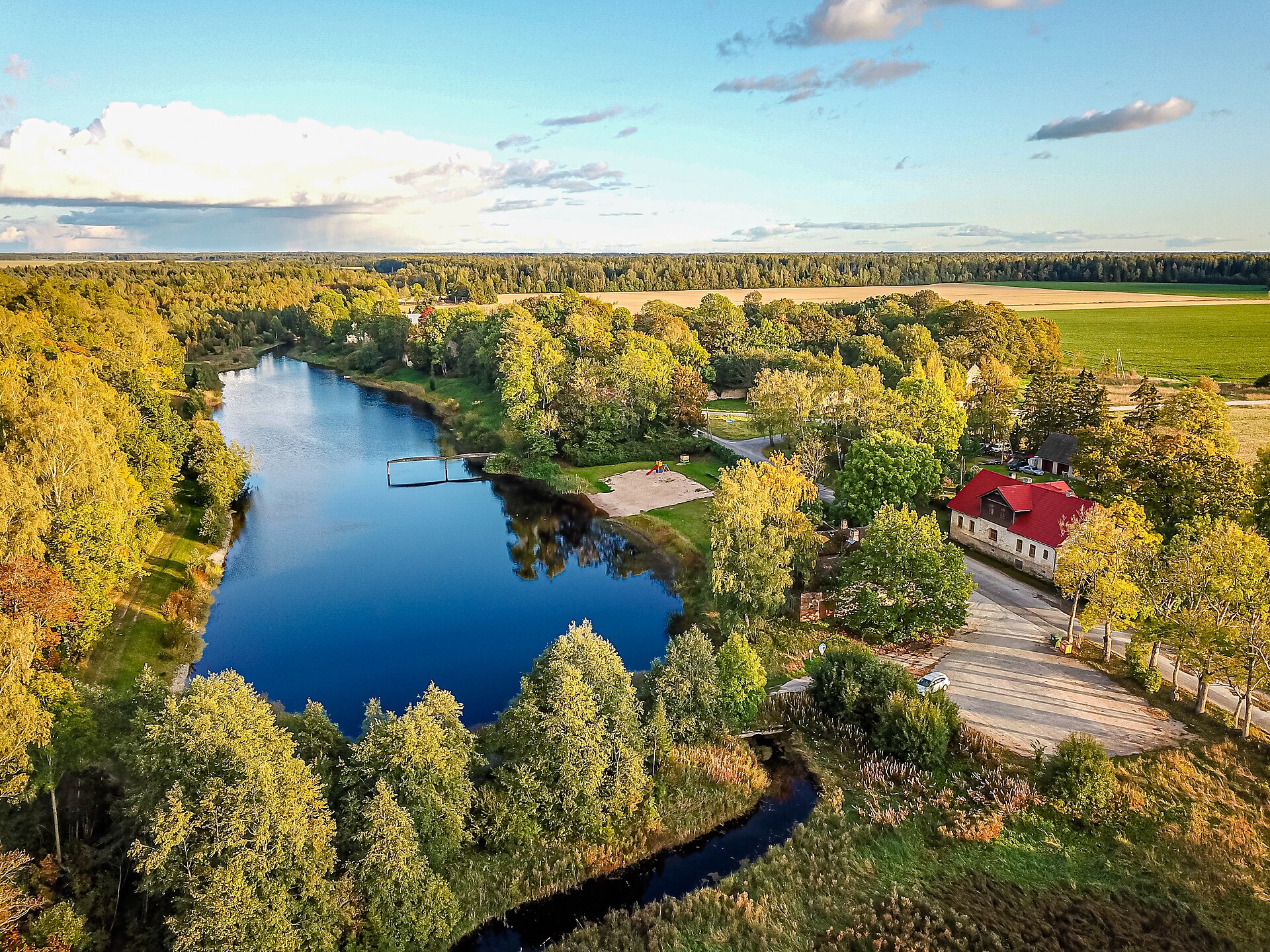Rava paisjärv ujumiskoht