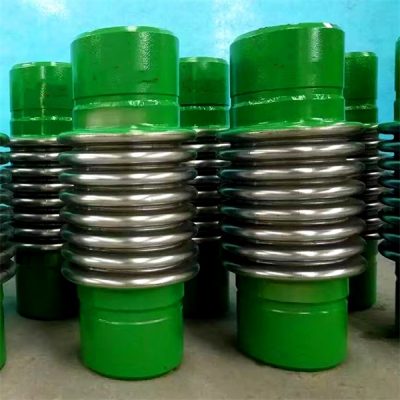 Welded bellows pump connectors