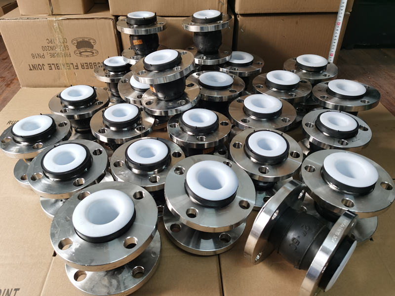 PTFE-rubber-joint