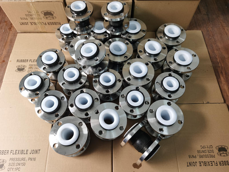 PTFE-rubber-joint