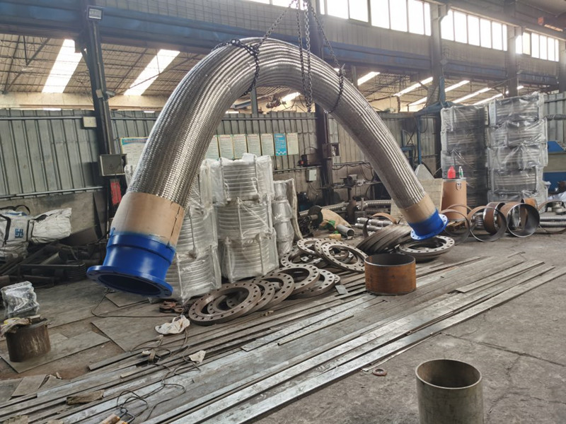 corrugated-metal-hose