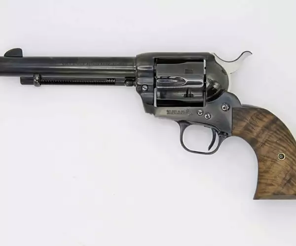Colt Classic Colt Caliber P1550Z 32.20 1 of 50 TALO special edition revolvers