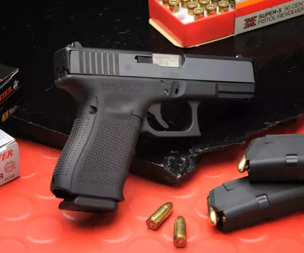 GLOCK Glock Semper Fi Model 19 One of 1000 TALO special edition pistols