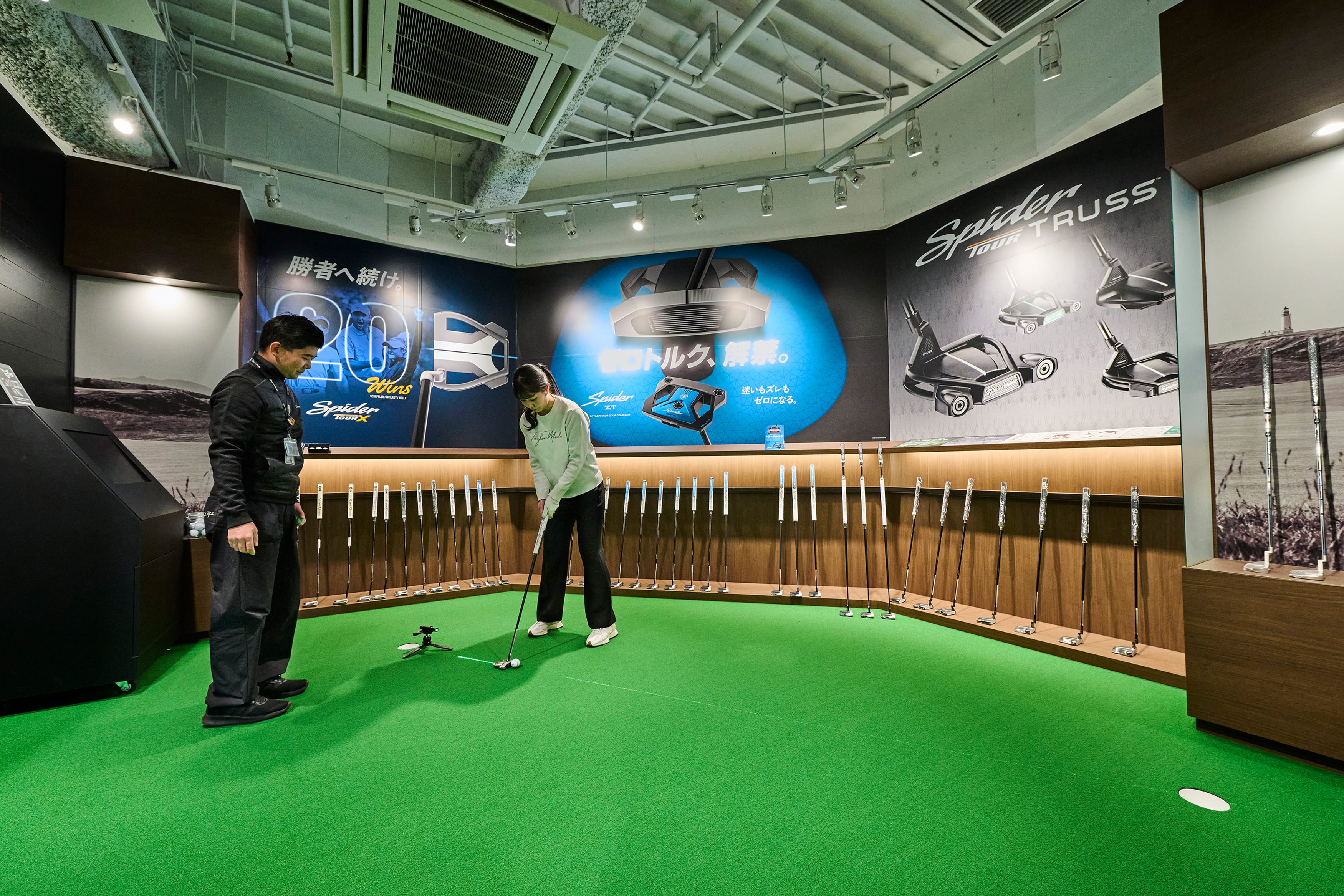 FLOOR | テーラーメイド銀座 | 直営店 | TaylorMade Golf