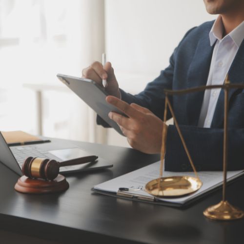 Lesiones de Cuello, Espalda y Médula Espinal: Abogados Expertos en San Jose