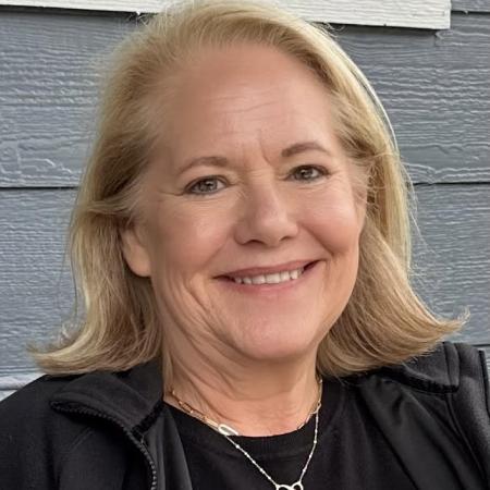 Auditor Mary Hall