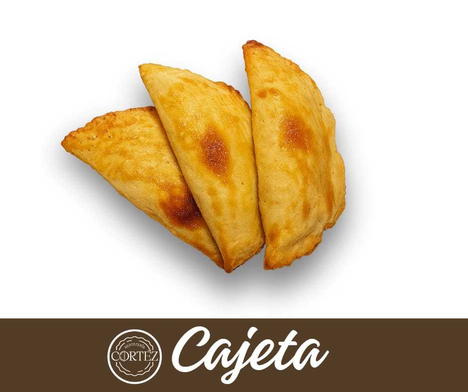 Empanadas de cajeta 