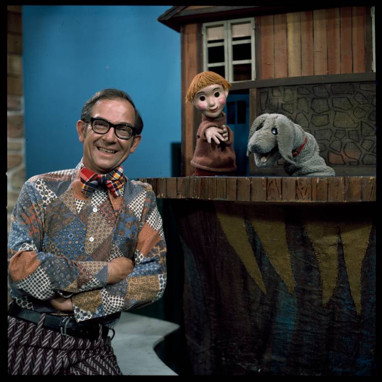 MR. DRESSUP: THE MAGIC OF MAKE-BELIEVE - HOT DOCS SCREENING & PANEL 