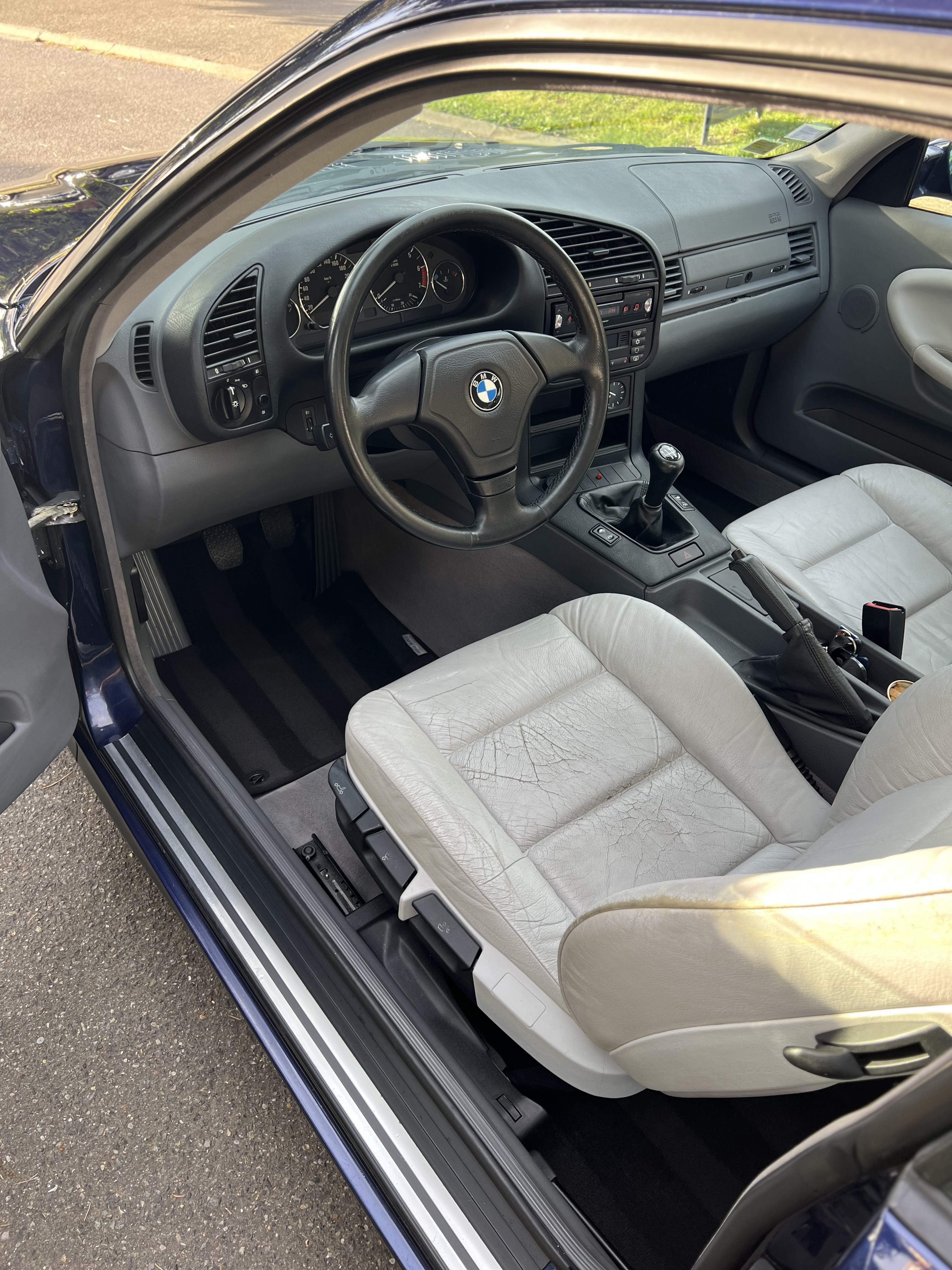 Voir plus — BMW E36 — ALdetailing