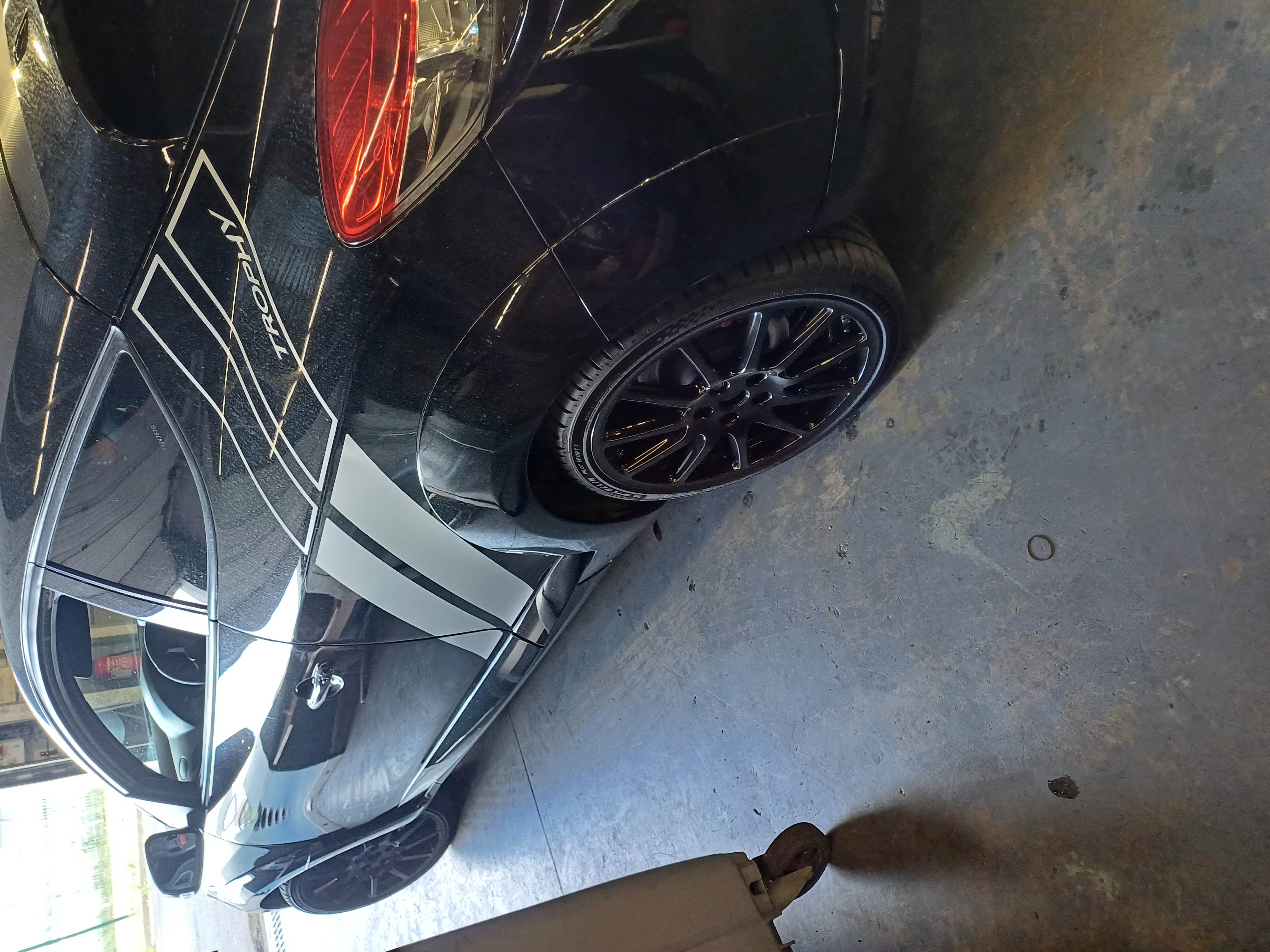 Voir plus — Remplacement de jante — JRS AUTO