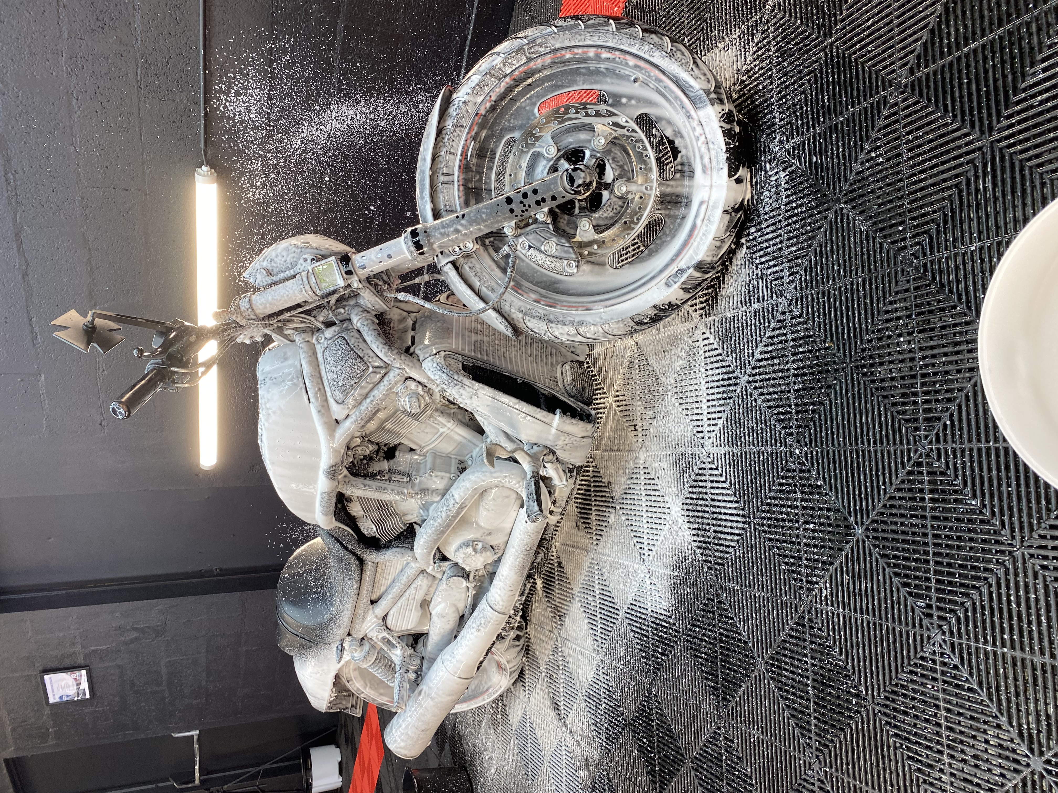 LAVAGE HARLEY DAVIDSON — Js Motors — photo 1