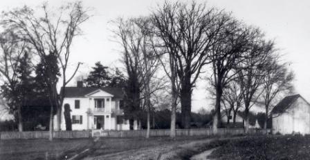 Oak View's main farmhouse in a photo from around 1900