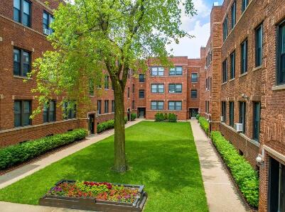 634 W Cornelia Ave - PPM Apartments